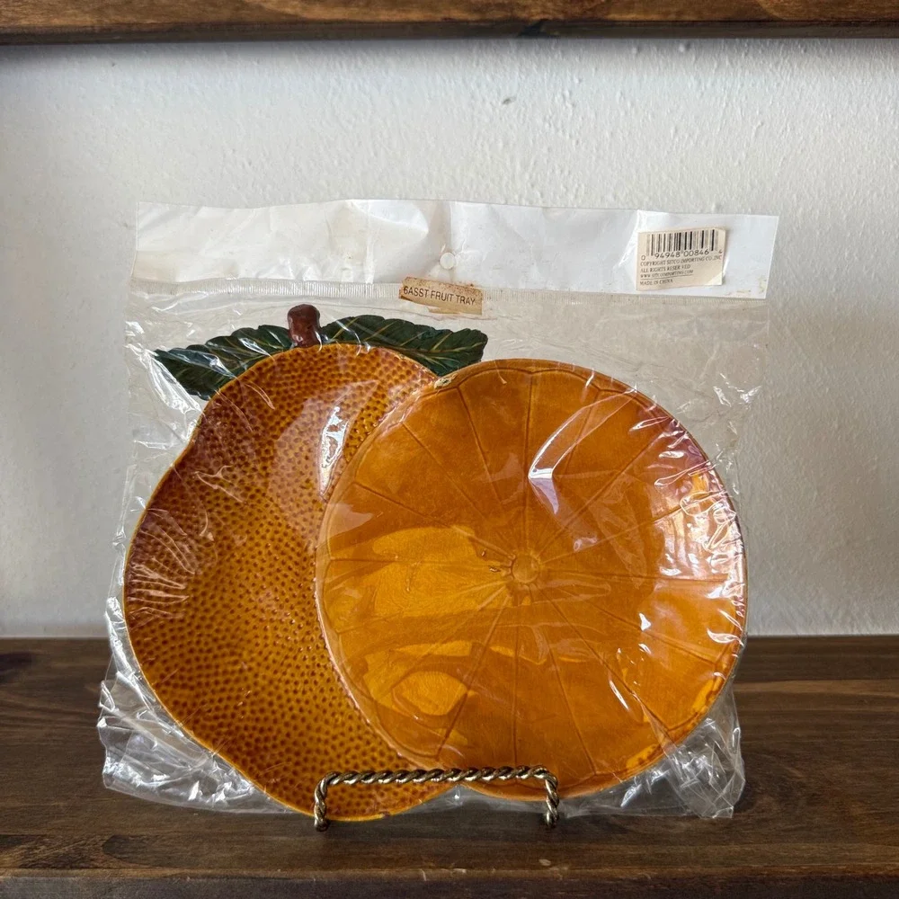 Lot of 2 Vintage Orange Slice Plastic Serving Trays Sitco Kitchen Decor NOS